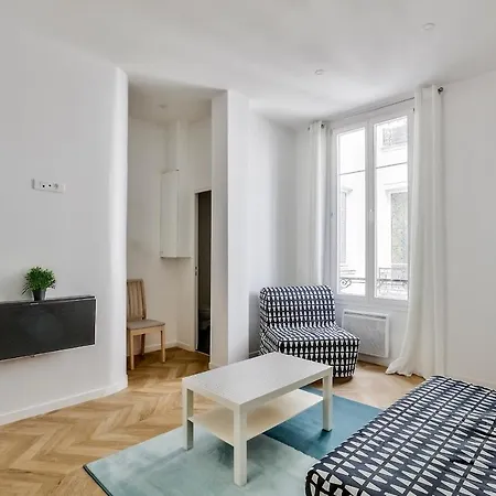 Apartment In Front Of Gare De Lyon Next To Bastille
